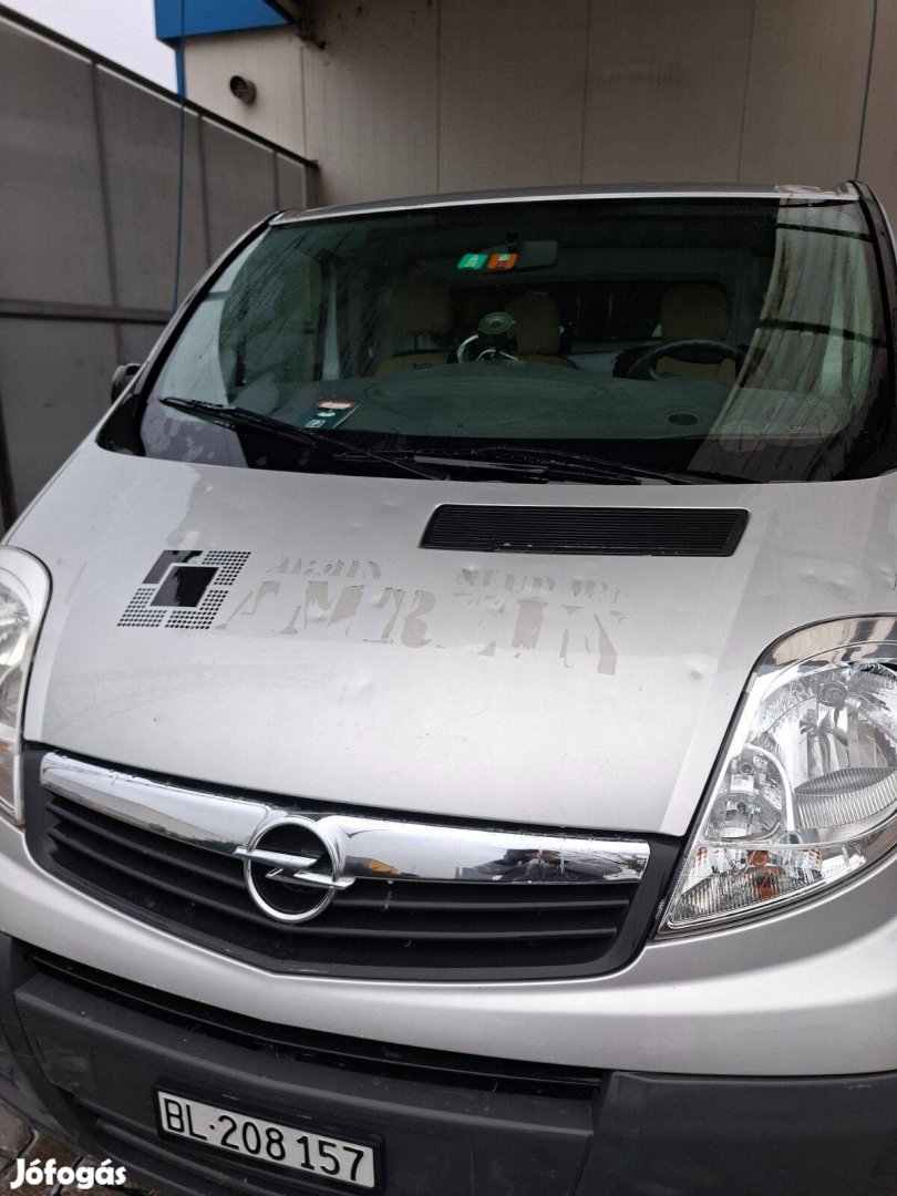 Opel Vivaro teherauto