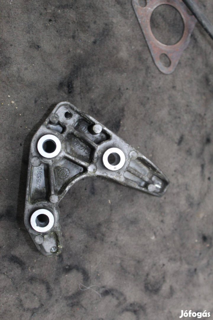 Opel Zafira 1.7 CDTI 2008-2011 motortartó bak 8980055390