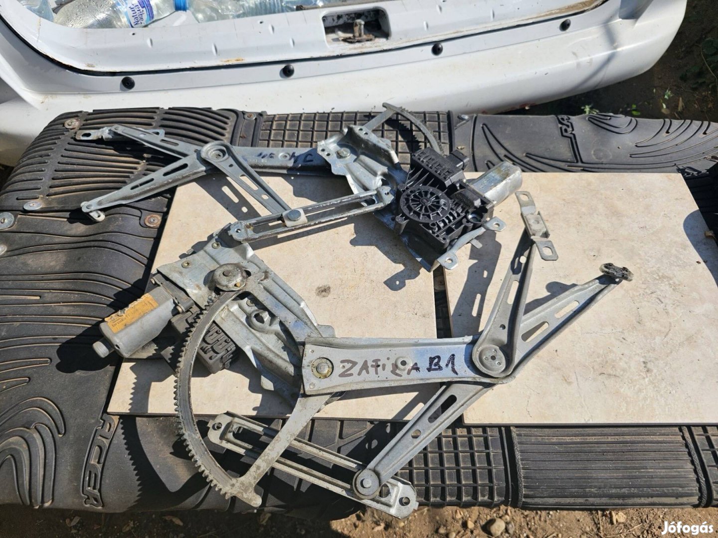 Opel Zafira A ablakemelő szerkezet és motor 10000