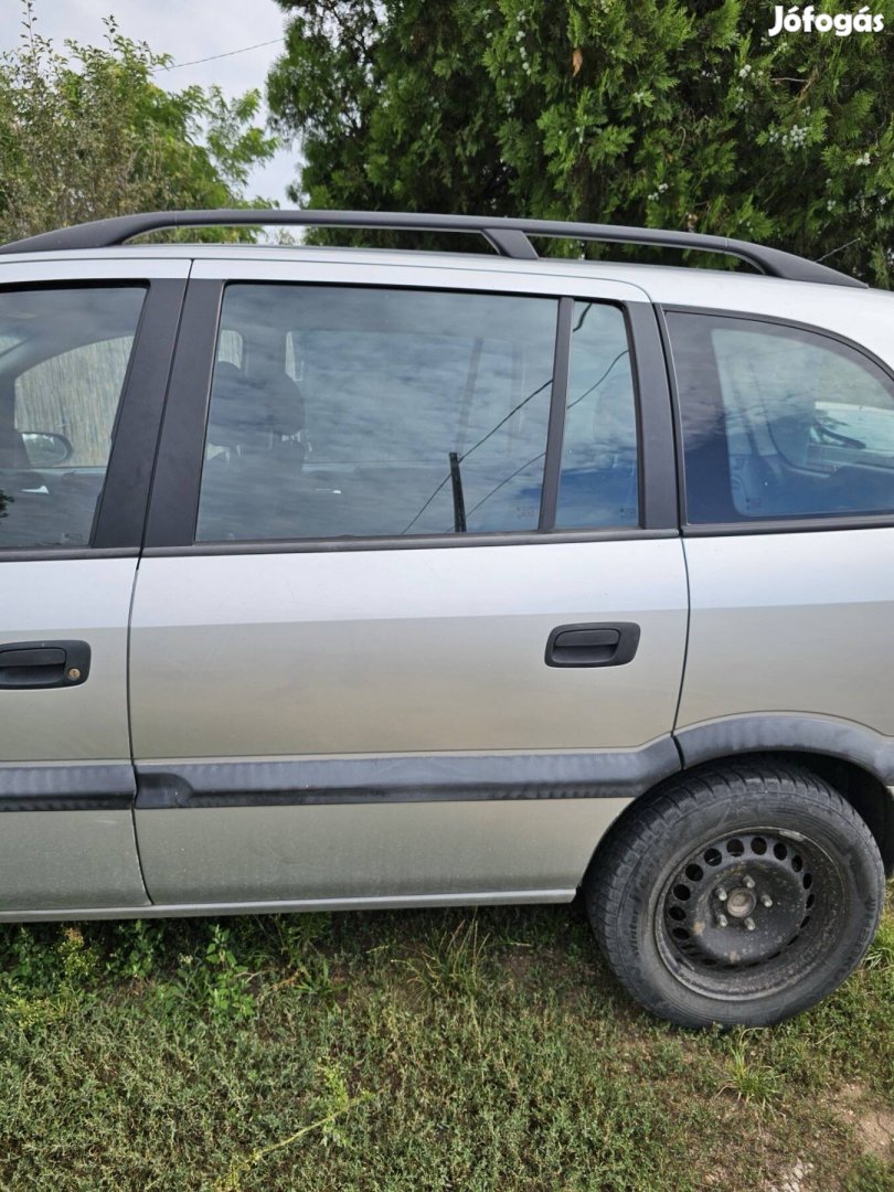 Opel Zafira A ajtó 15000 