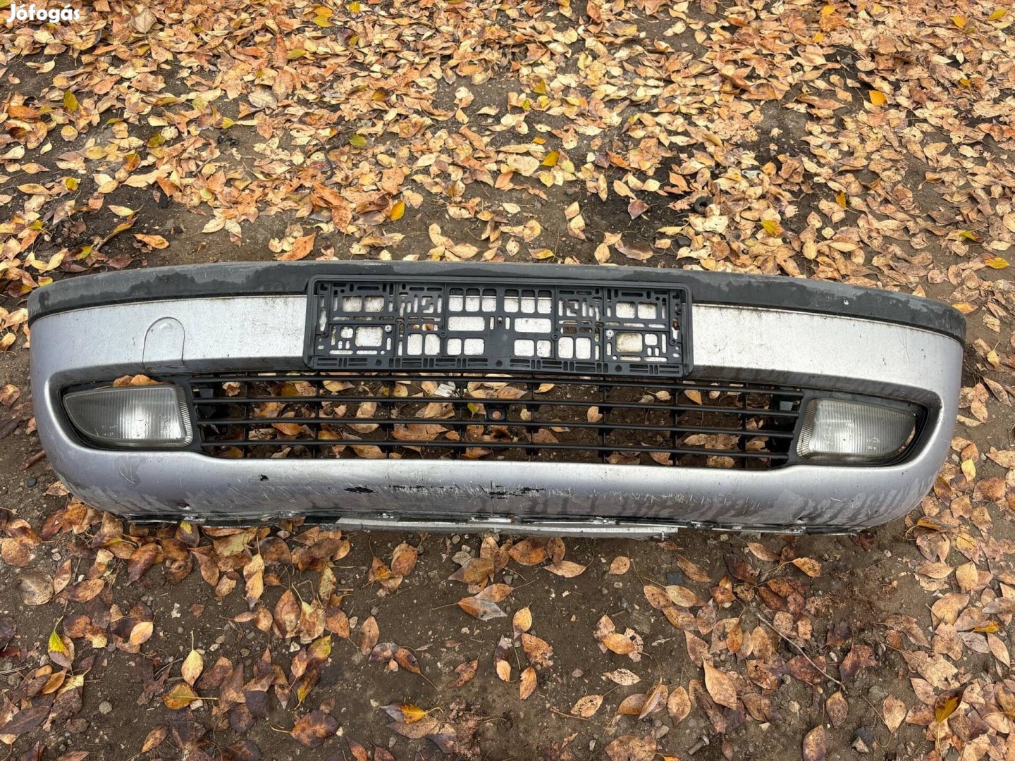 Opel Zafira A első lökhárító ezüst 