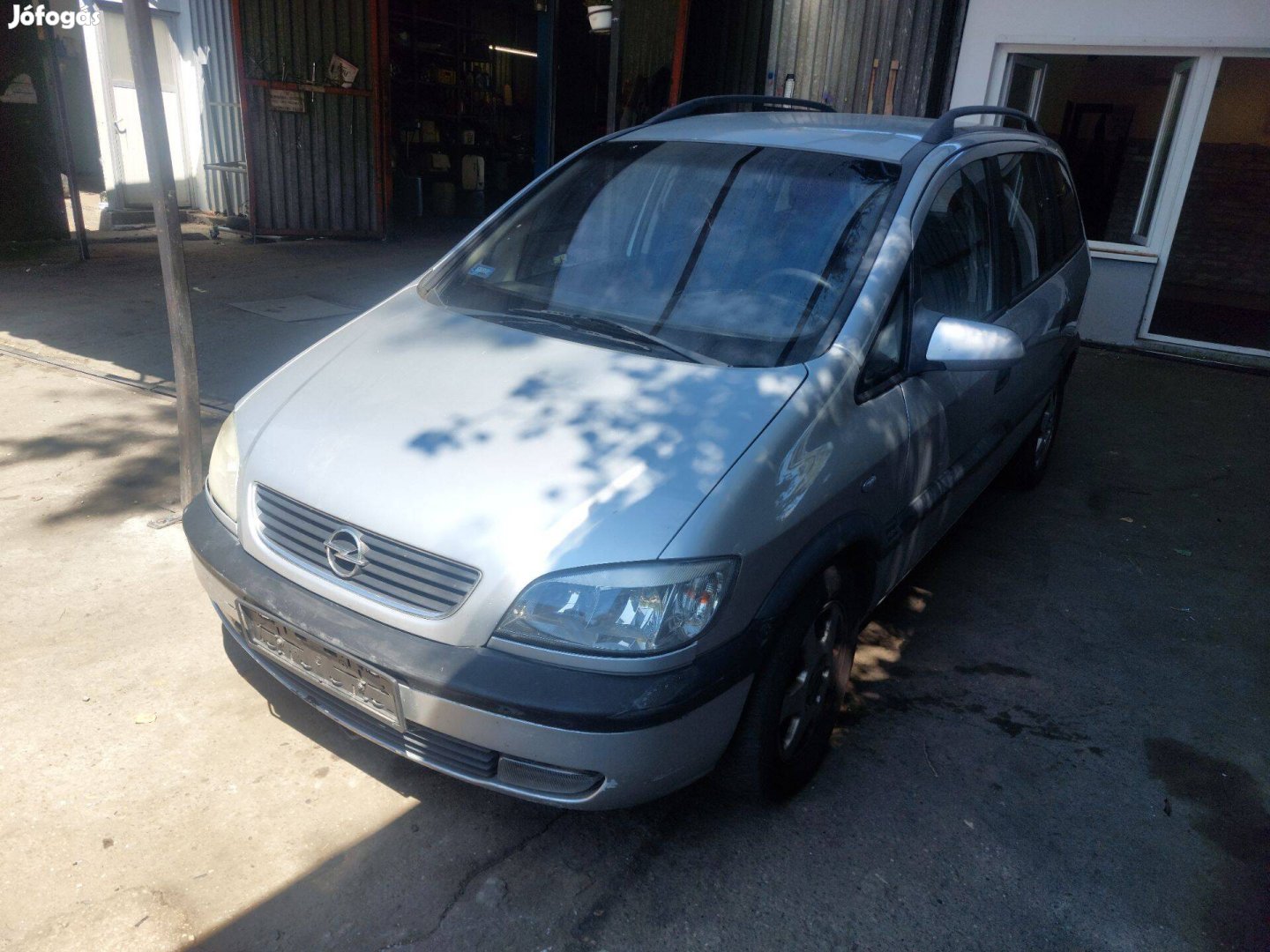 Opel Zafira A karosszéria elemei Z157