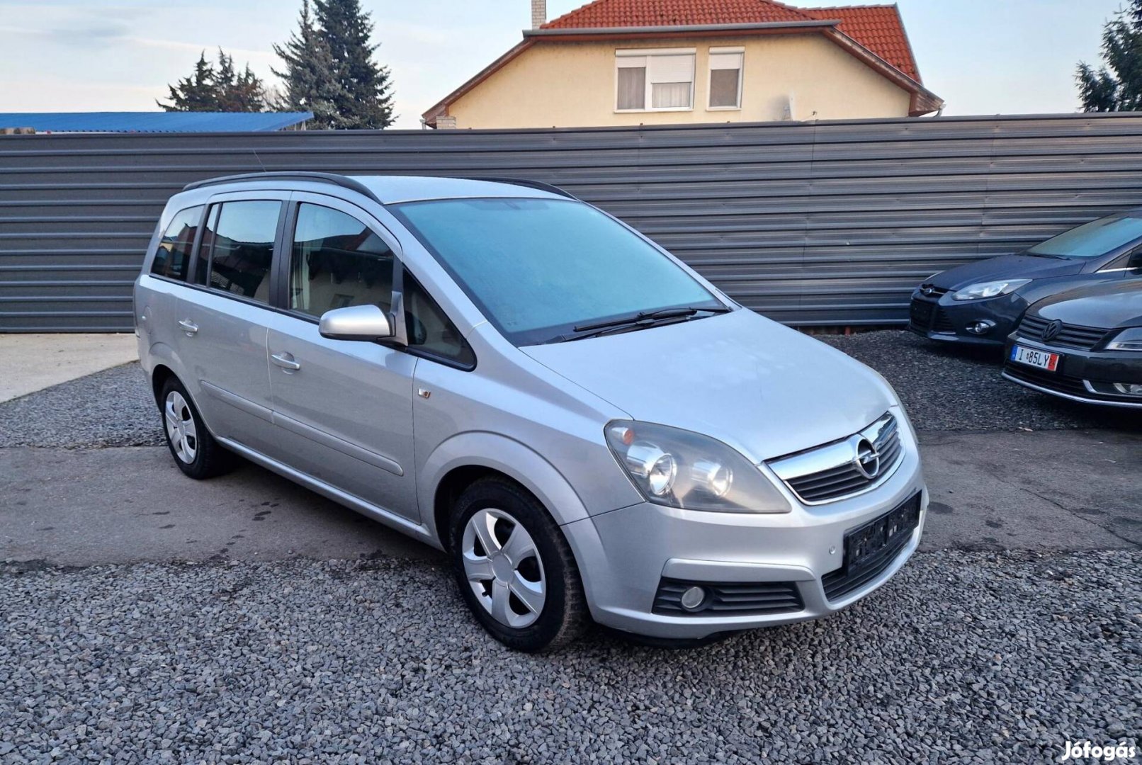 Opel Zafira B 1.6 Sport Szervízkönyv - Friss mű...