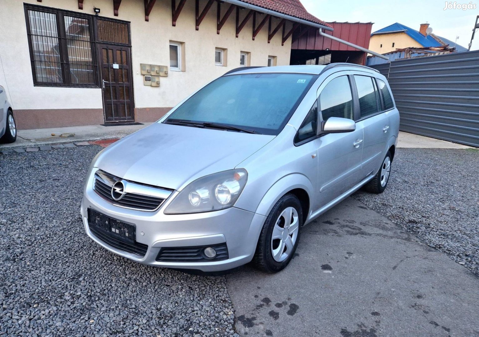 Opel Zafira B 1.6 Sport Szervízkönyv - Friss mű...