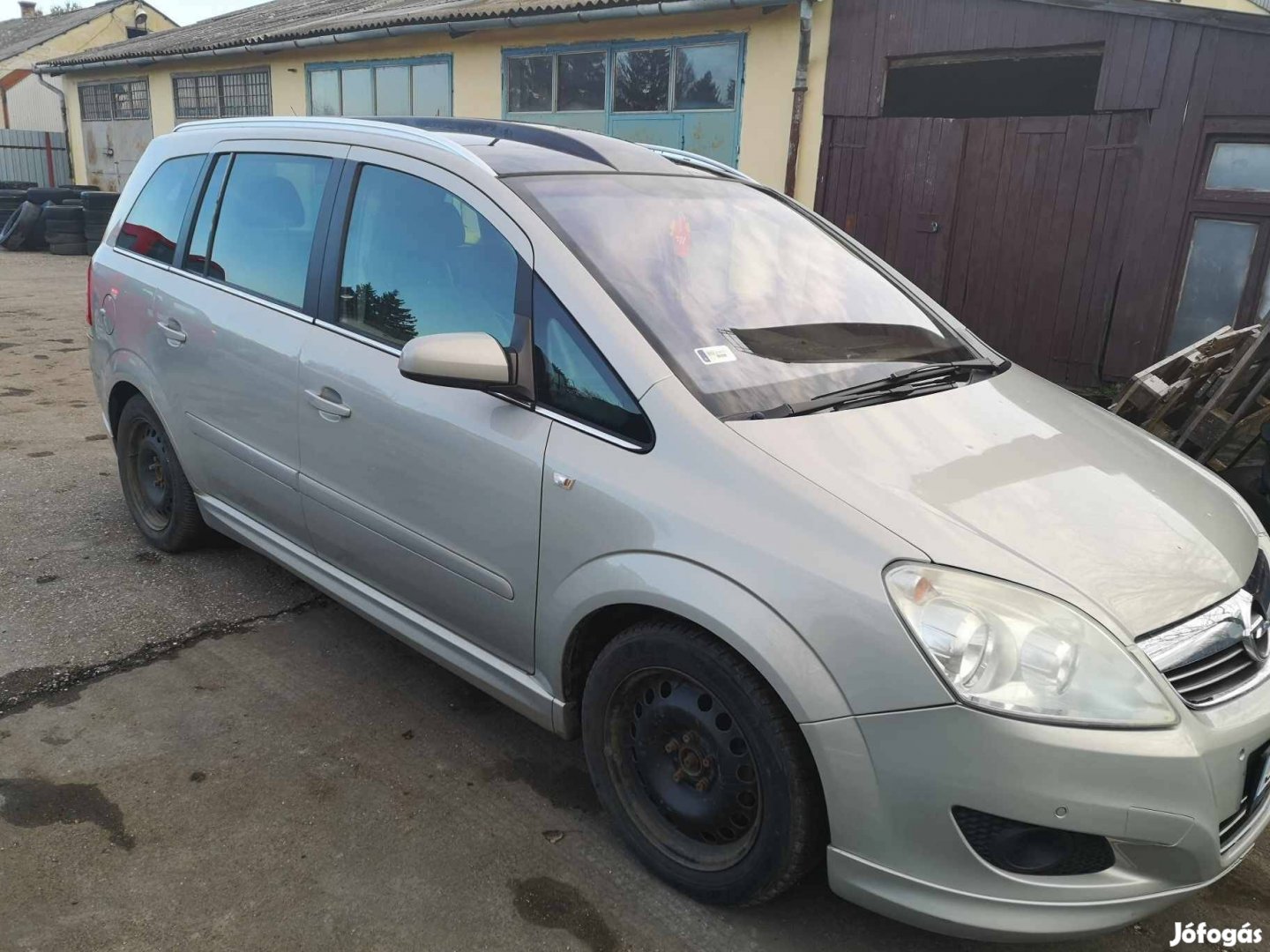 Opel Zafira B 1.8 szívó benzin Enjoy Easytronic automata panorámatetős