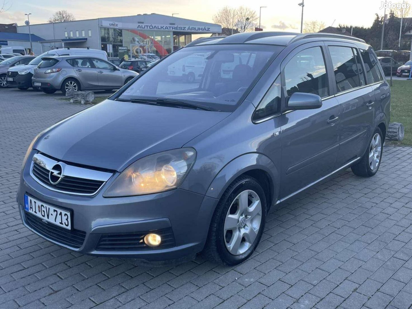 Opel Zafira B 2.2 Enjoy Kiváló motor és műszaki...