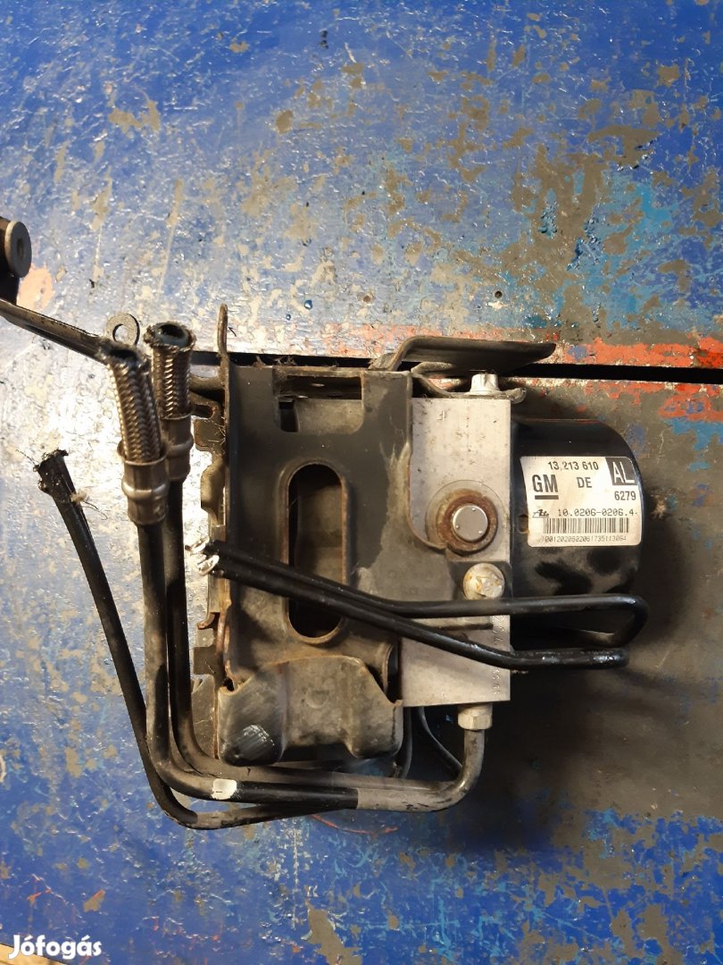 Opel Zafira B ABS Tömb