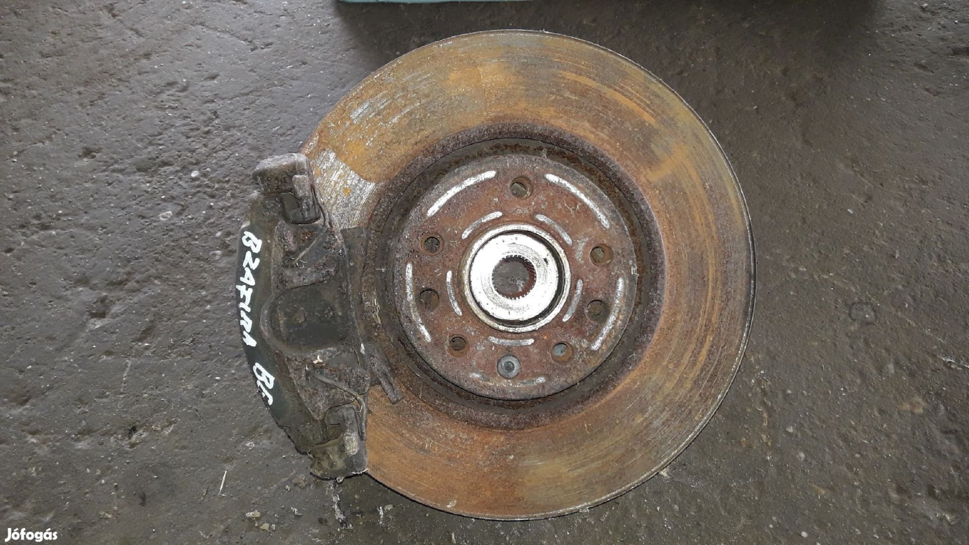 Opel Zafira B Bal Első Csonkállvány Kerékaggyal Féknyereg