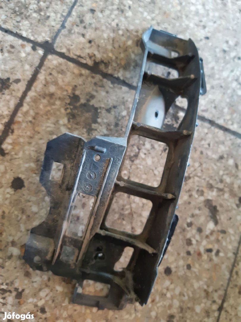 Opel Zafira B Bal Hátsó Lökhárító Tartó