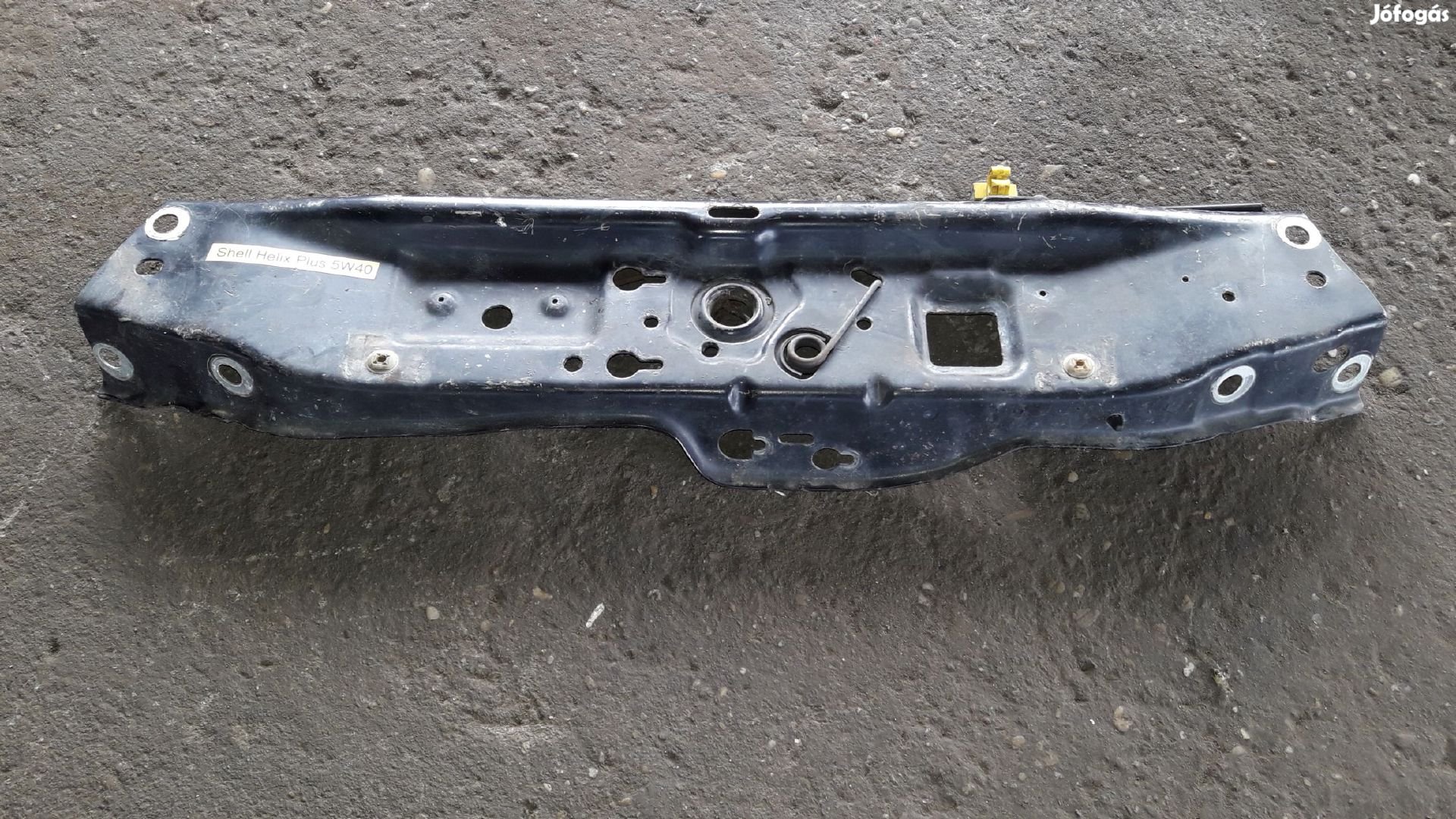 Opel Zafira B Zárhíd