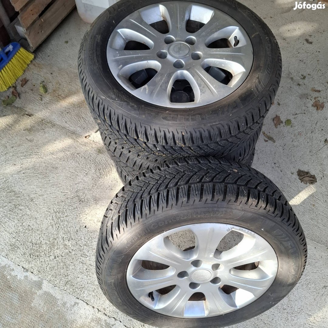 Opel Zafira B alufelni téli gumival