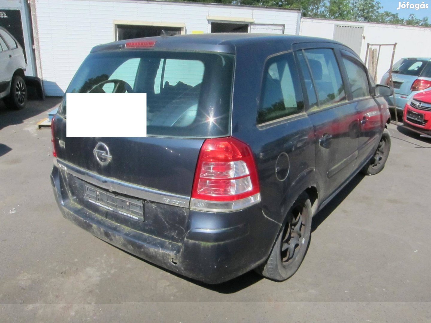 Opel Zafira B bontott alkatrészek