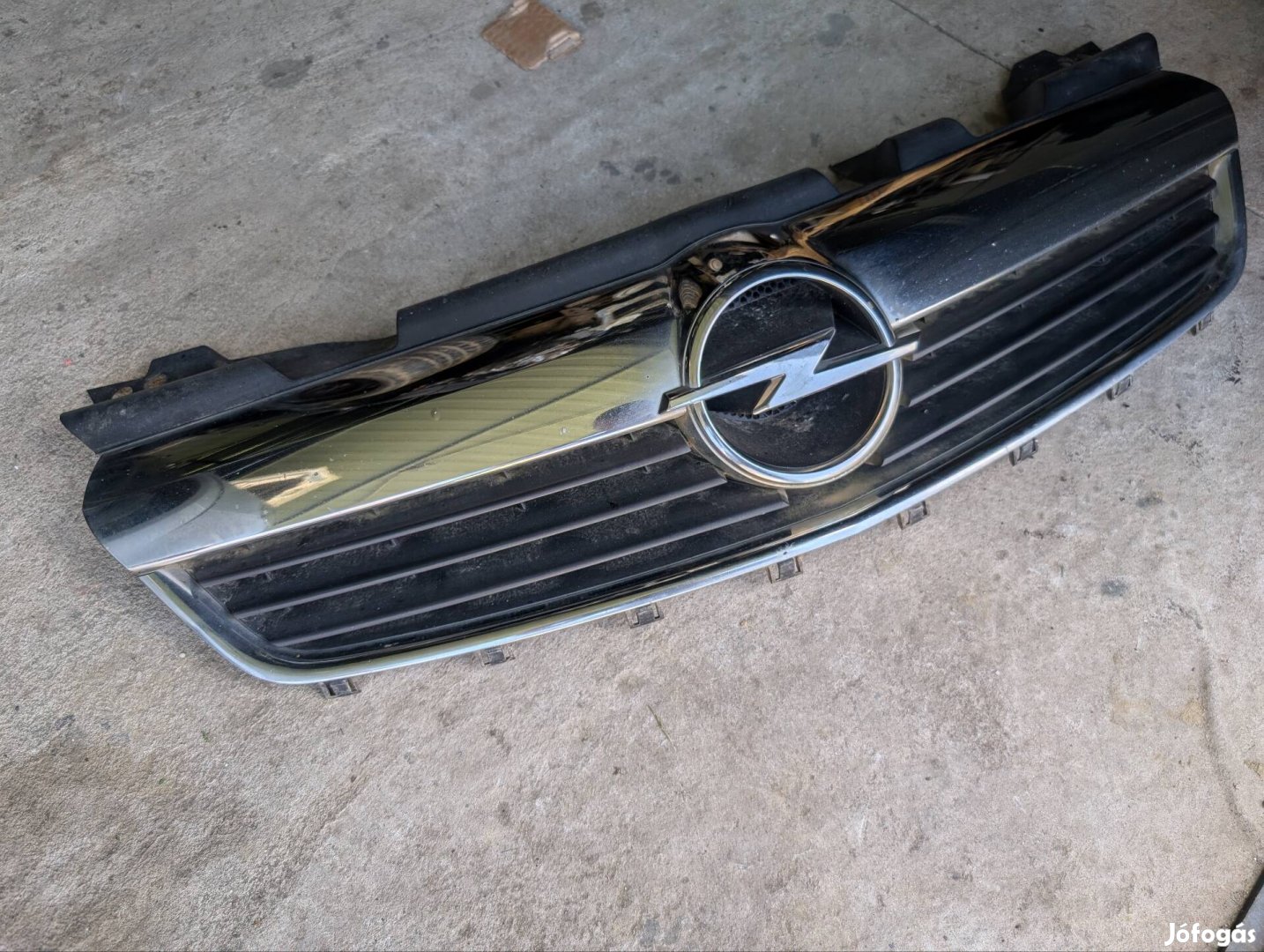 Opel Zafira B hűtőrács 