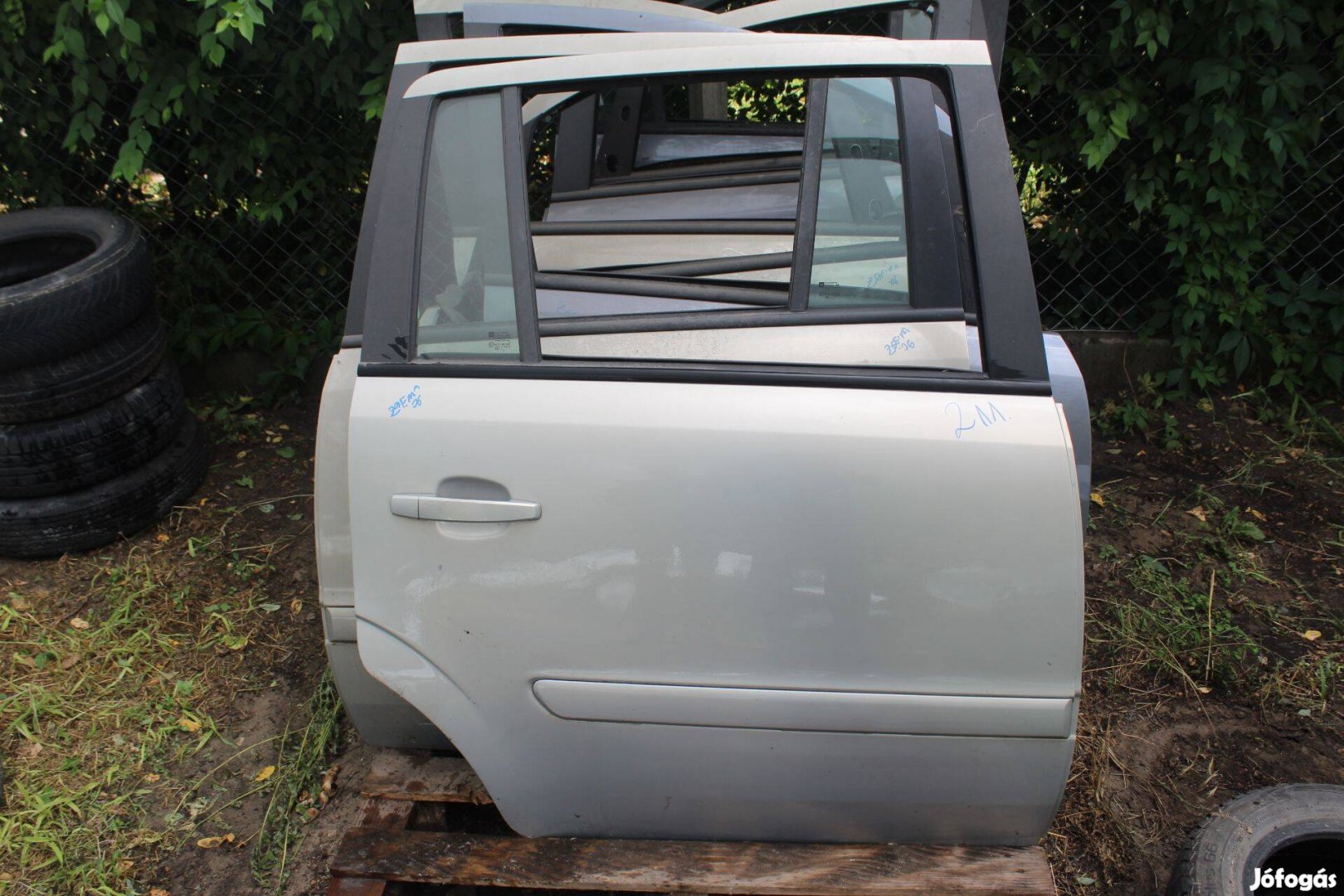 Opel Zafira B jobb hátsó ajtó komplett (211.)