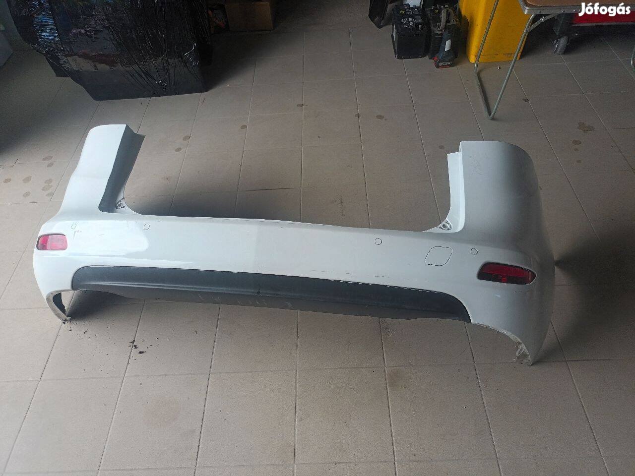 Opel Zafira C Hátsó Lökhárító Fehér 4 Radaros 10448