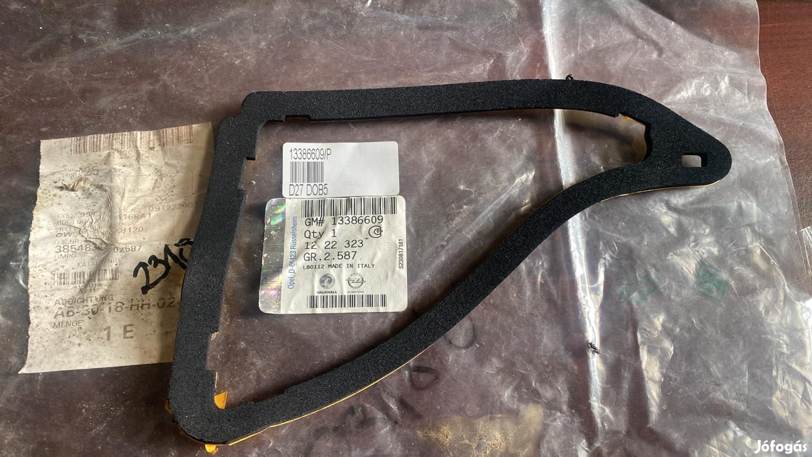 Opel Zafira C bal csomagtérajtó tömítés 13386609 eladó