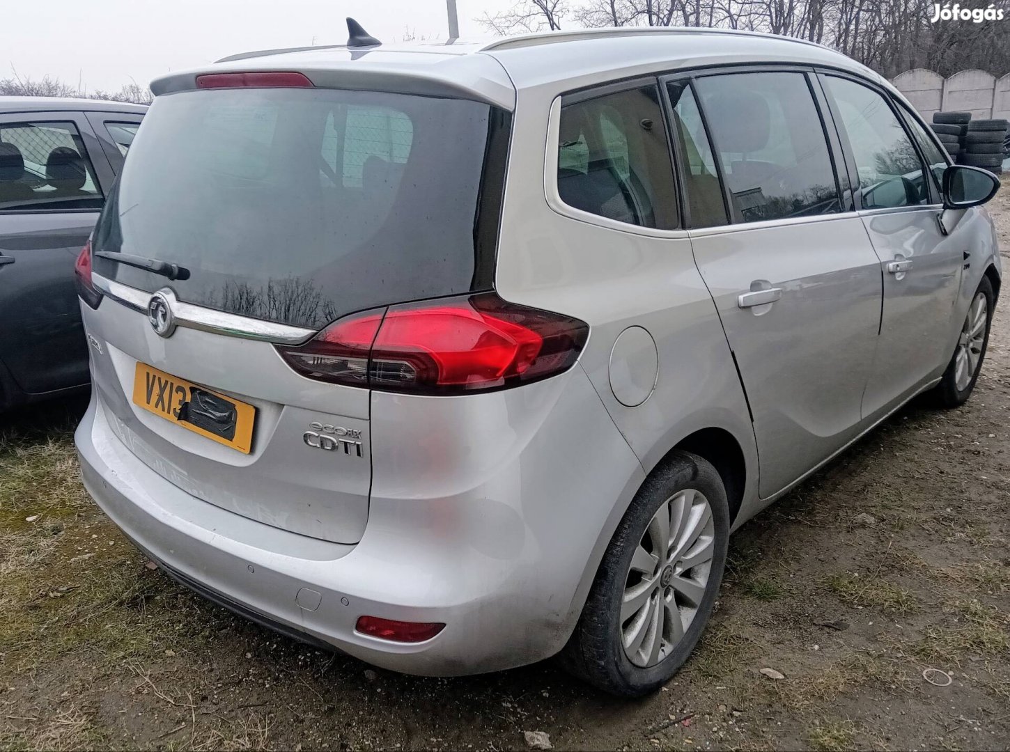 Opel Zafira C hátuljához alkatrészek