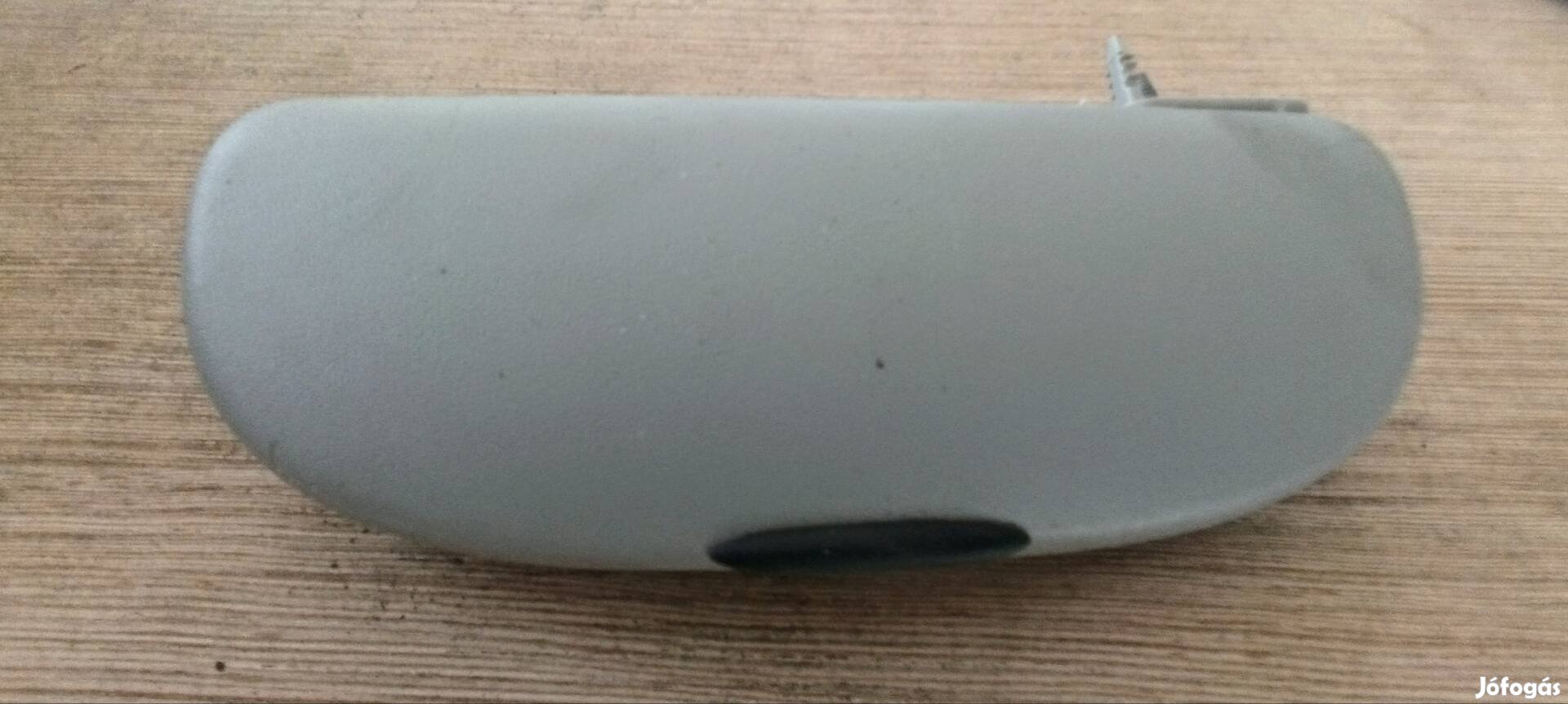Opel Zafira C napszemüveg tartó