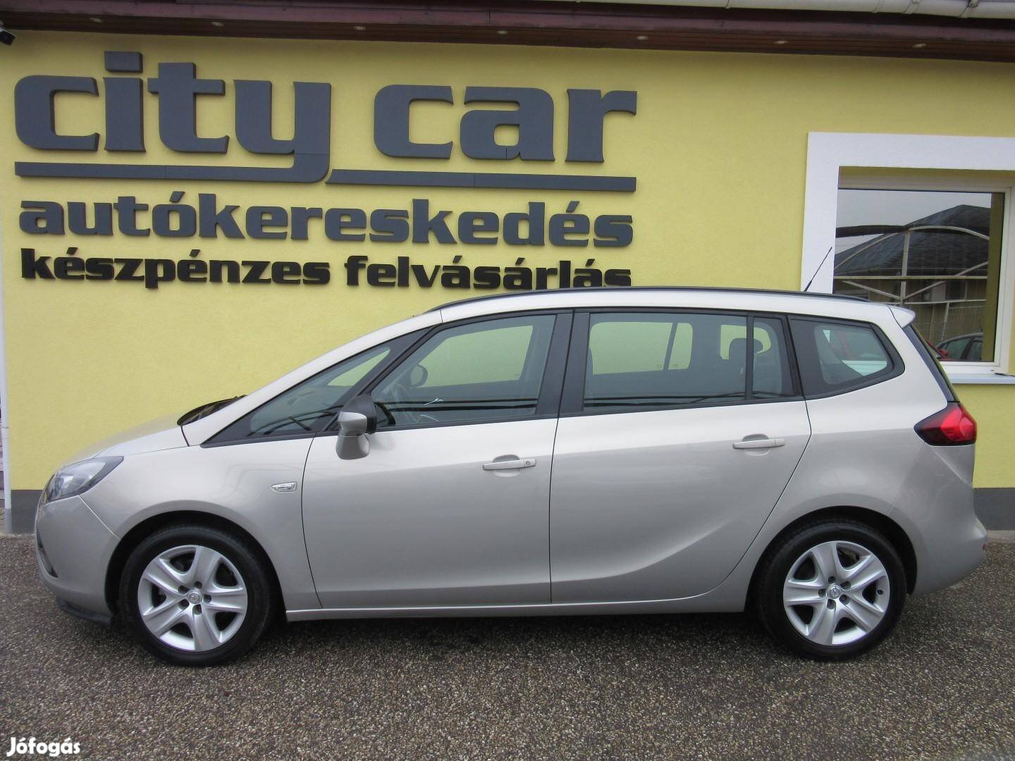 Opel Zafira Tourer 1.4 T Edition Tempomat. Digi...