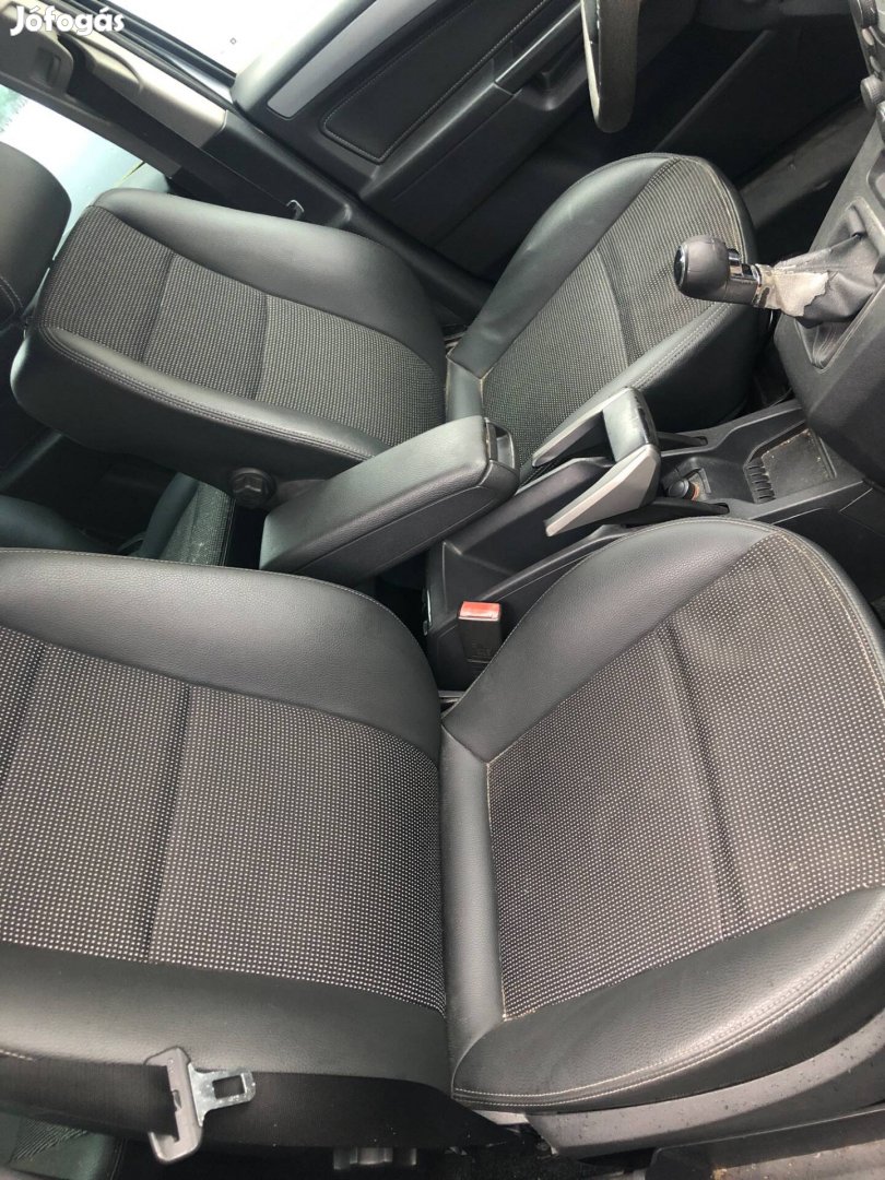 Opel Zafira b cosmo ülések/belső eladó
