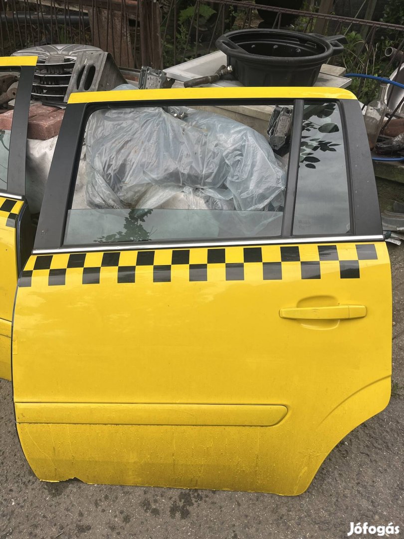 Opel Zafira bal hátsóajtó