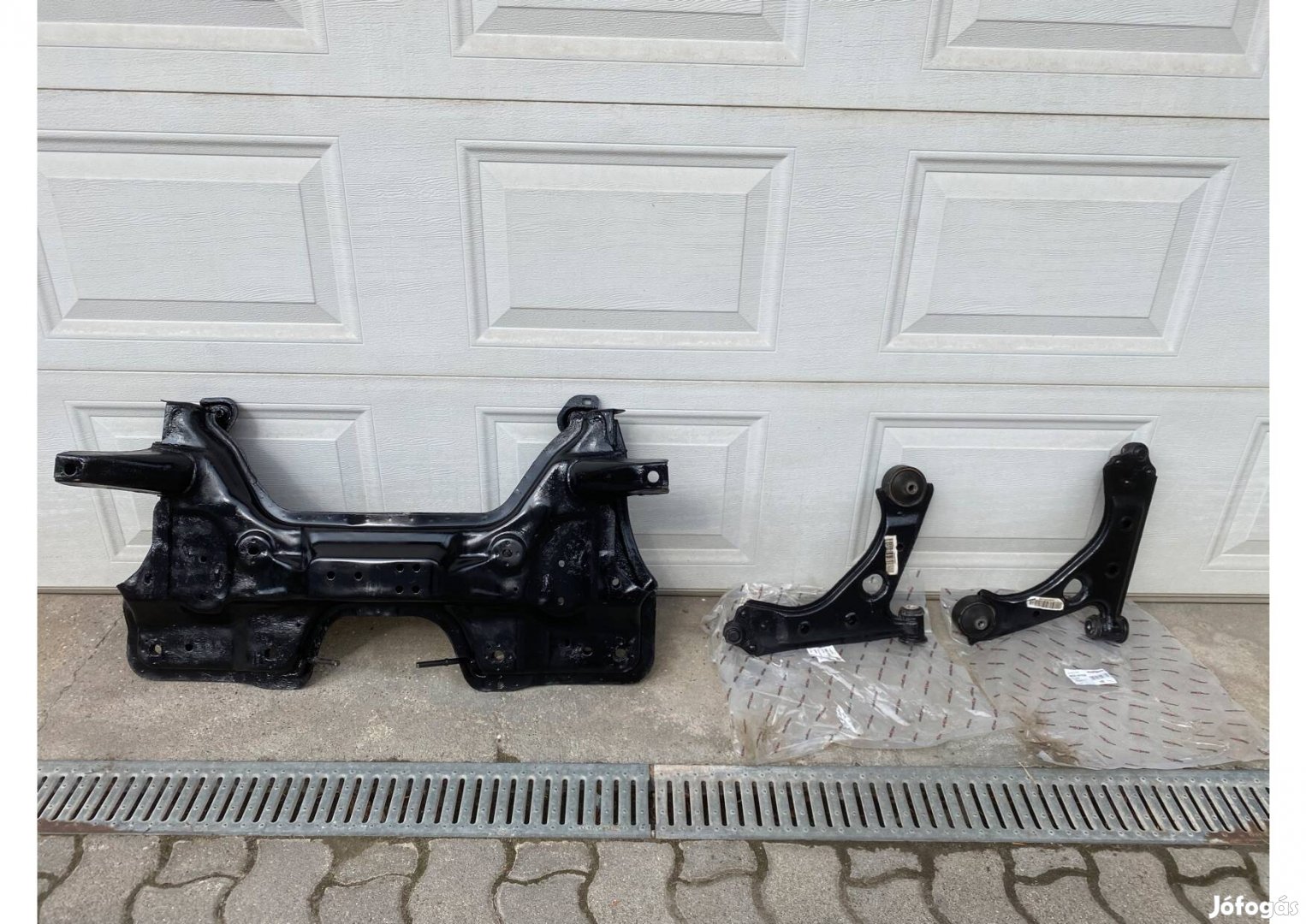 Opel "D" Sorsa segédváz + lengőkarok Eladó!