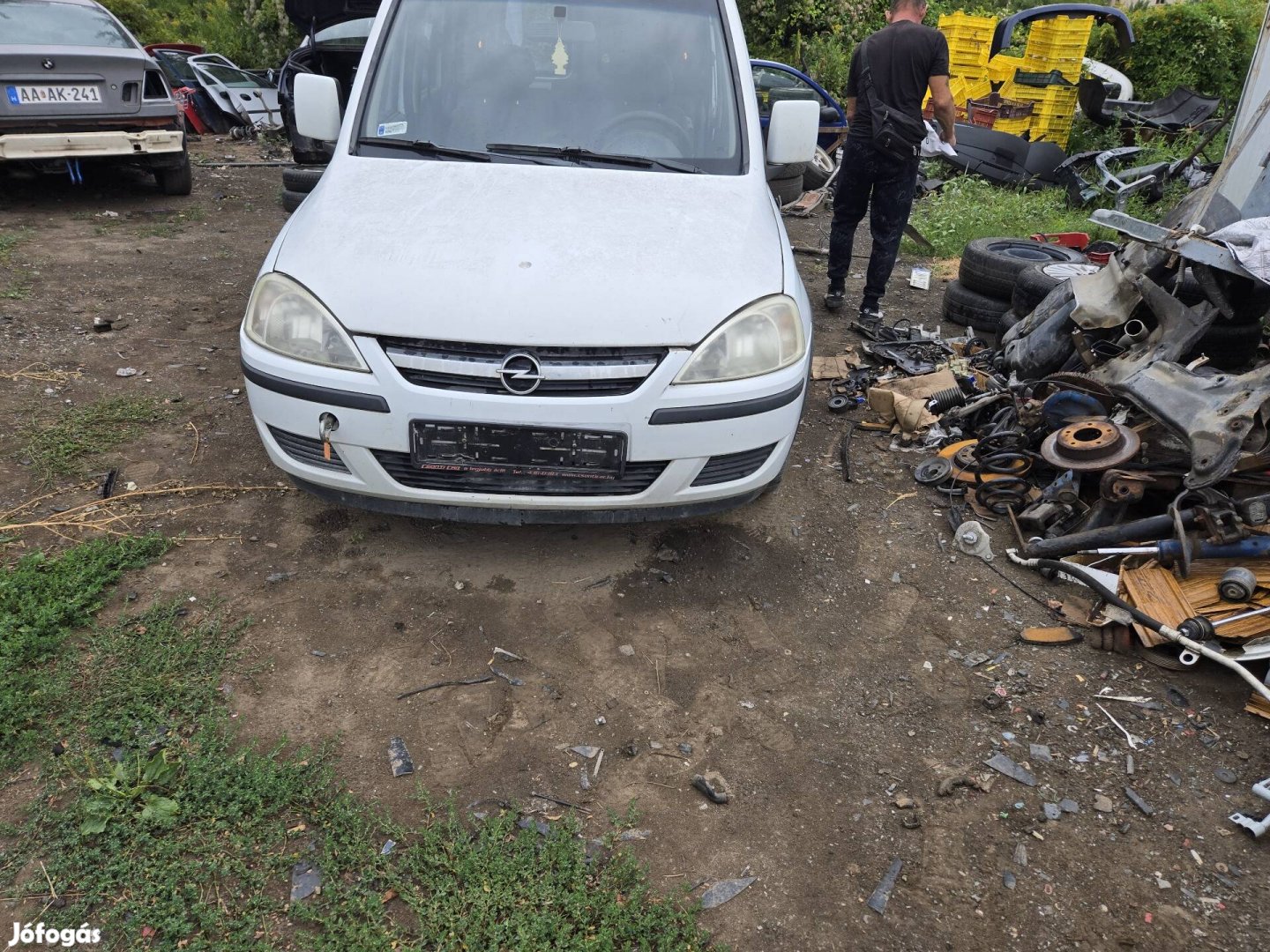 Opel  combo c 1.4  bontott alkatrészei  