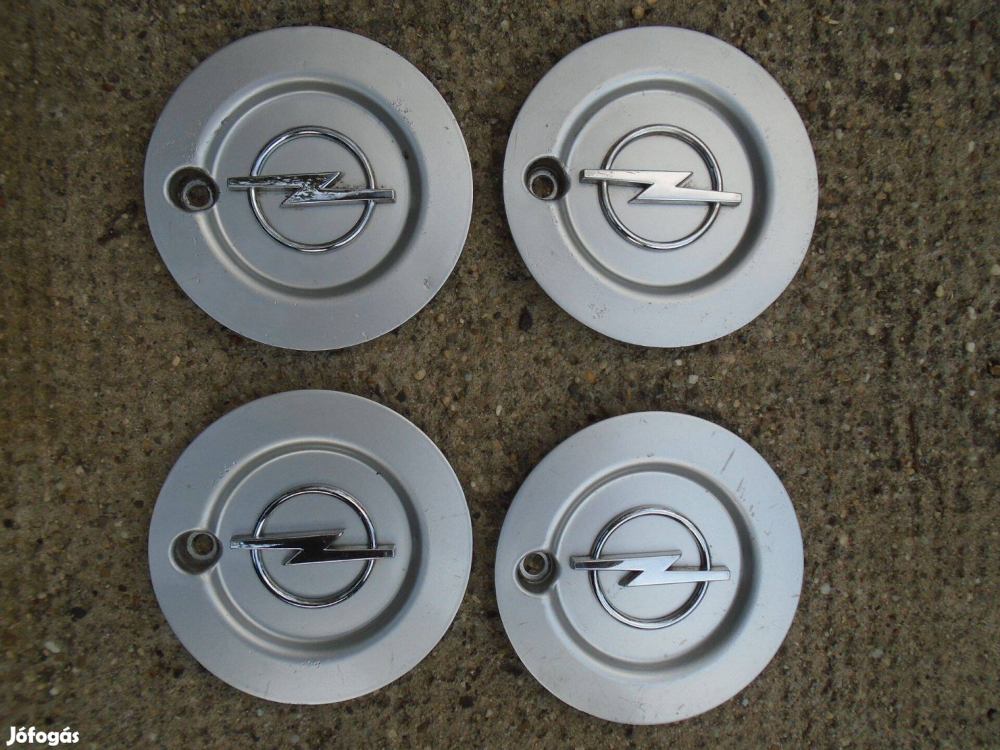 Opel alufelni kupak / porvédő