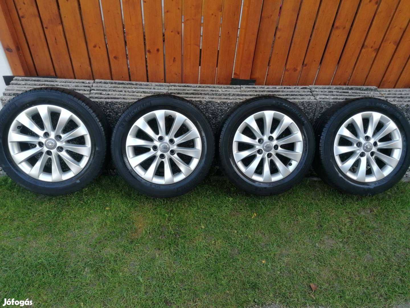 Opel alufelniszett Michelin nyárigumikkal 16"