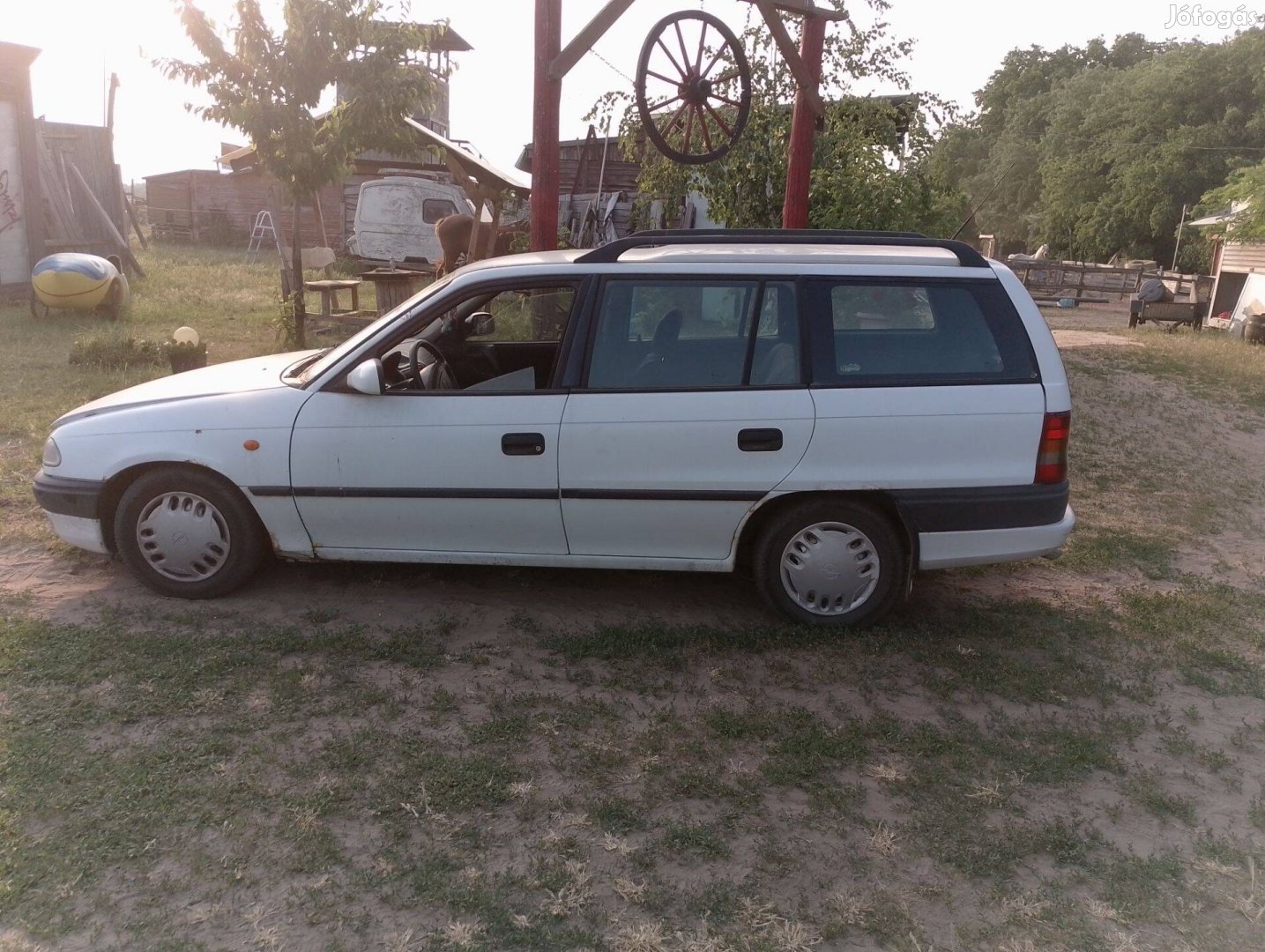 Opel astra Elado