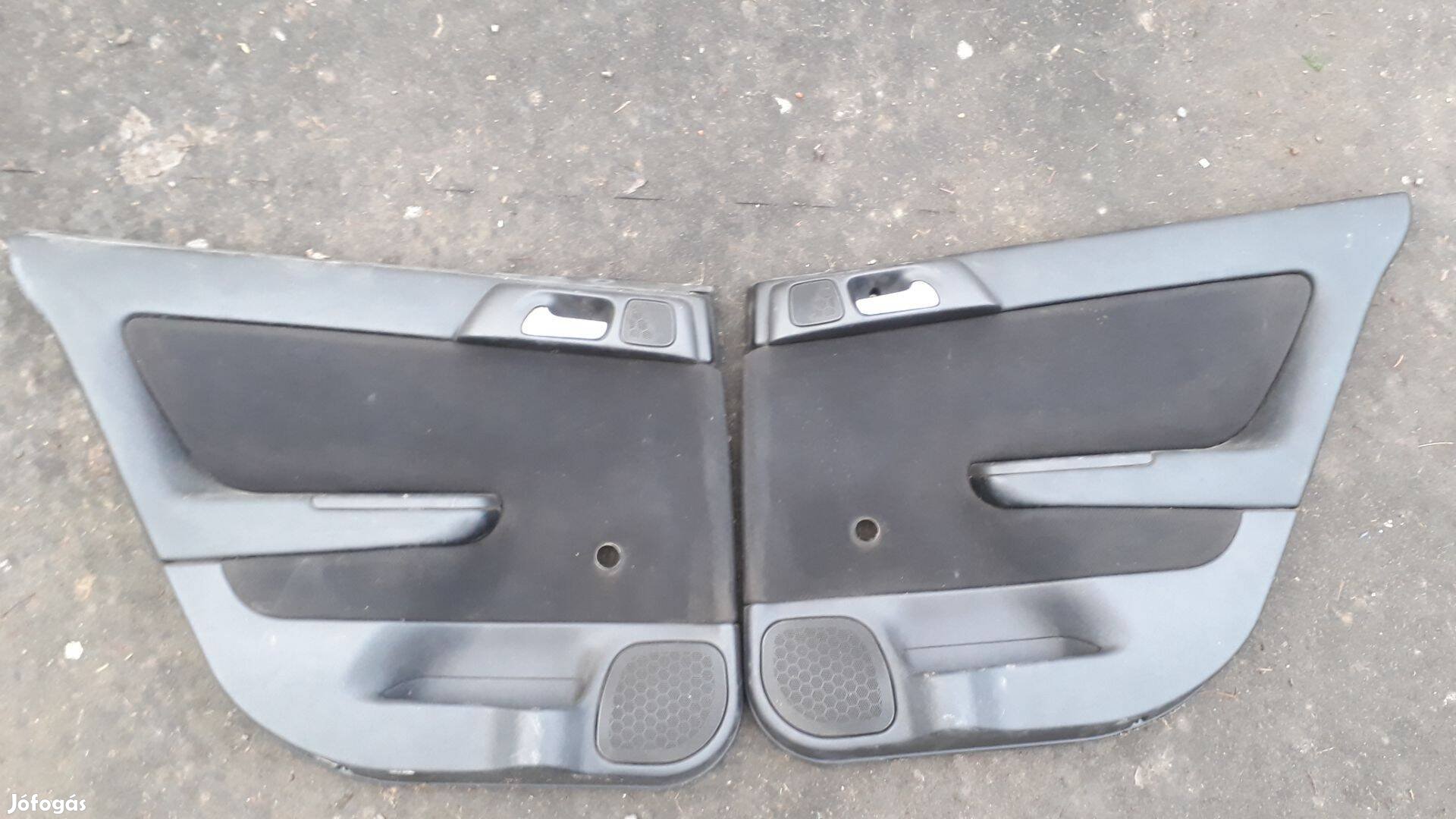 Opel astra G caravan hátsó ajtó kárpit pár