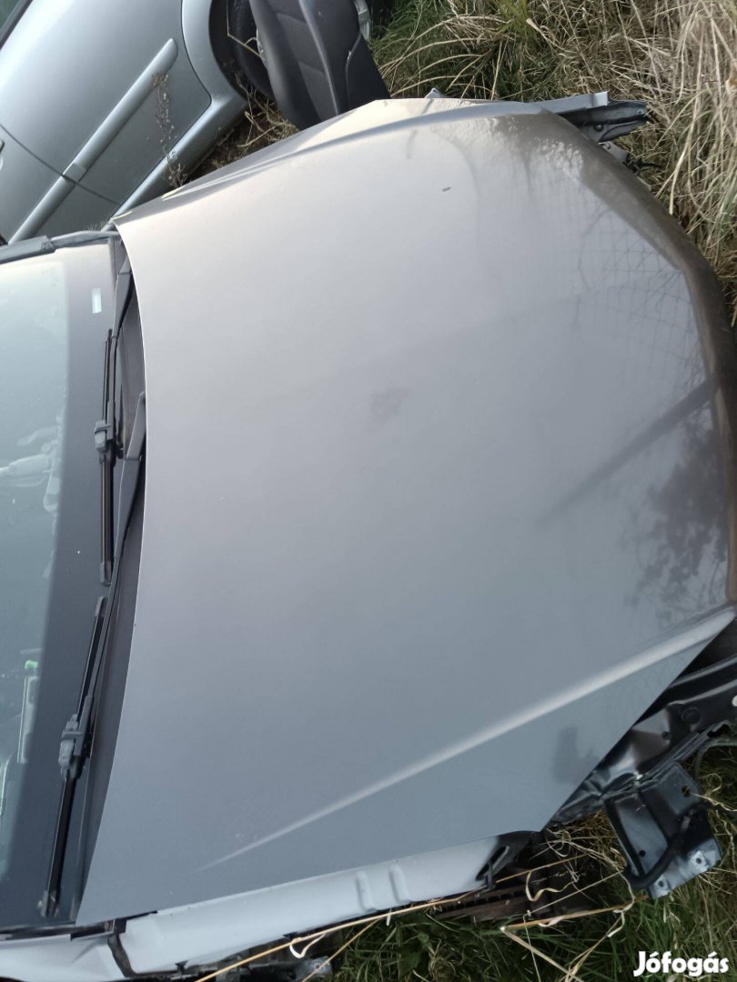 Opel astra H motorháztető