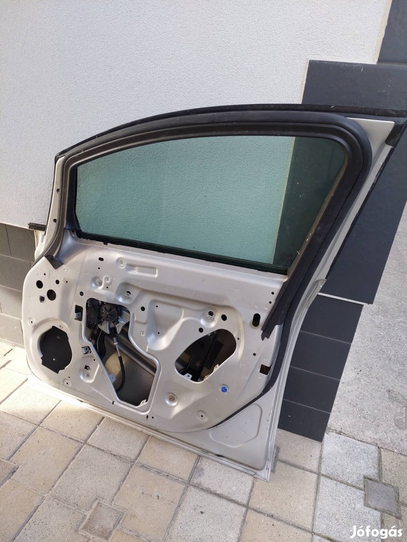 Opel astra J jobb első ajtó