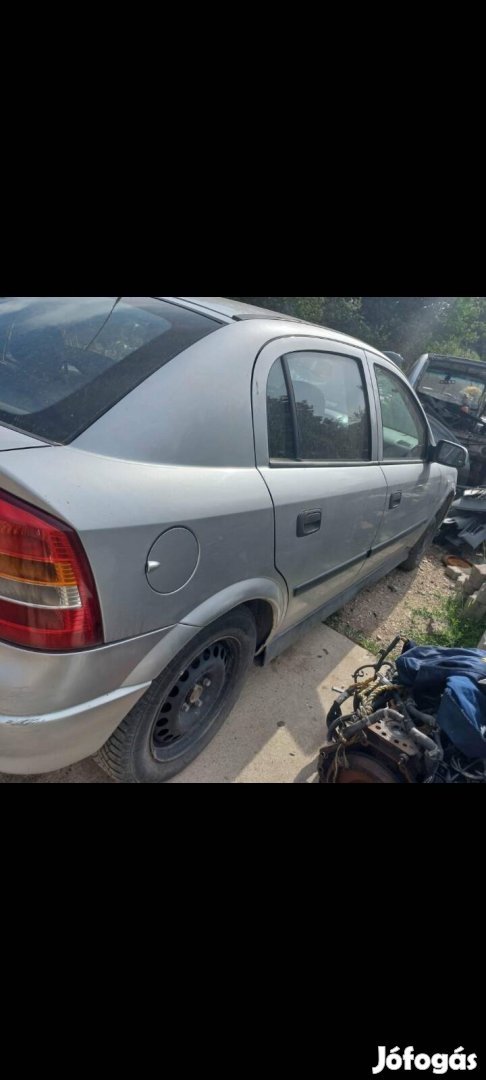 Opel astra g 1.4 minden alkatrésze 
