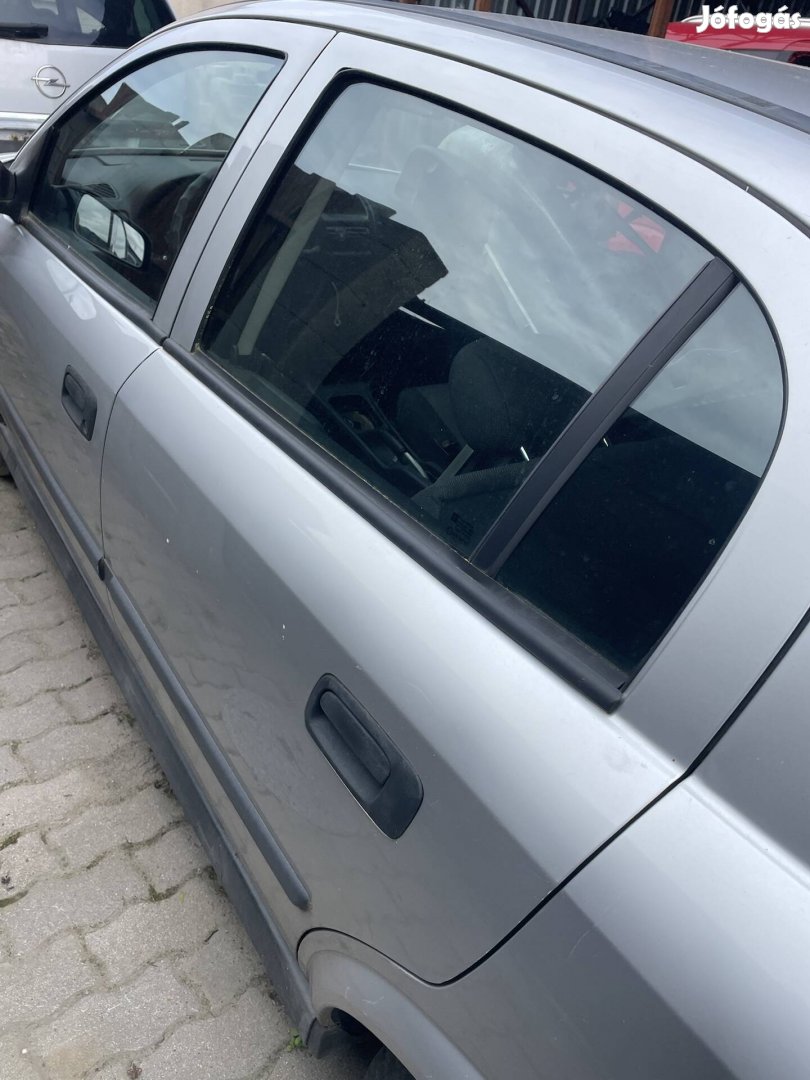Opel astra g ezüst z157 bal hátsó ajtó eladó
