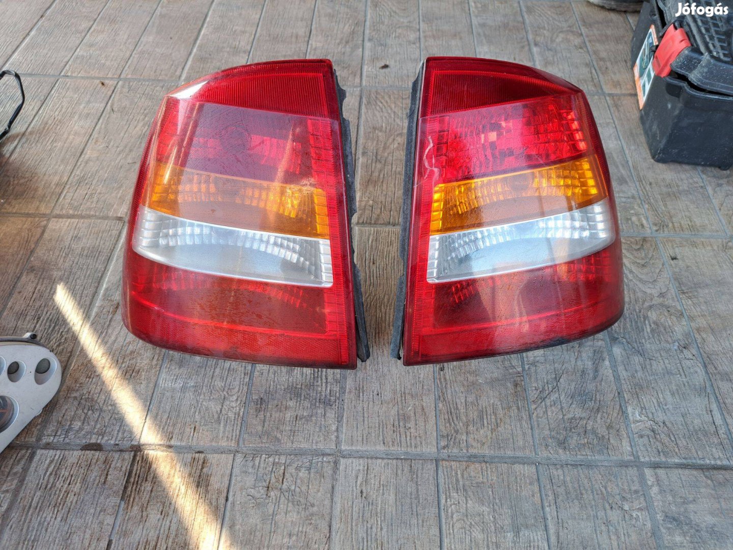 Opel astra g hátsó lámpa párban