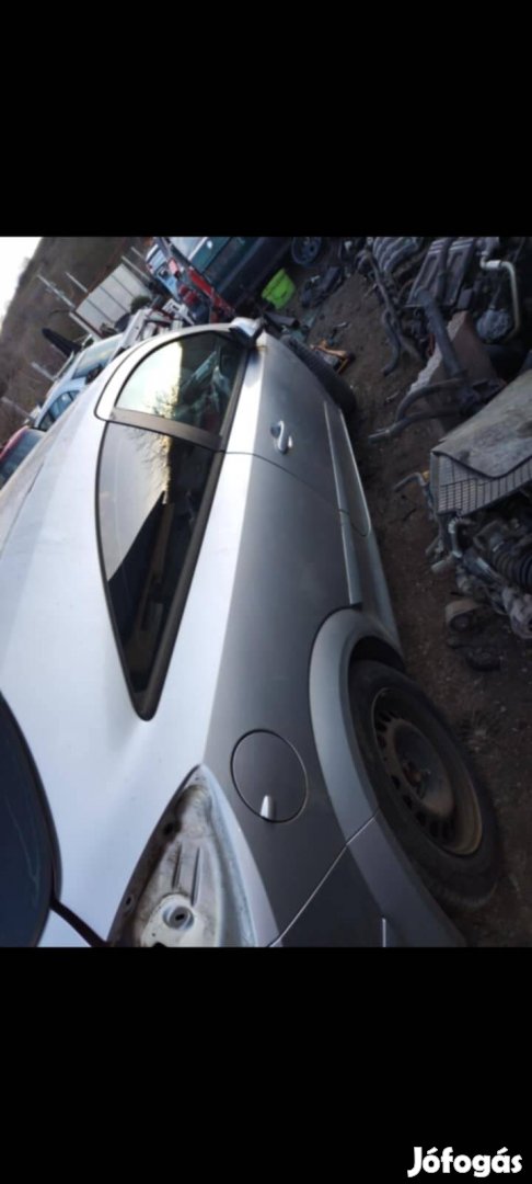 Opel astra h 1.6 gtc minden alkatrésze 