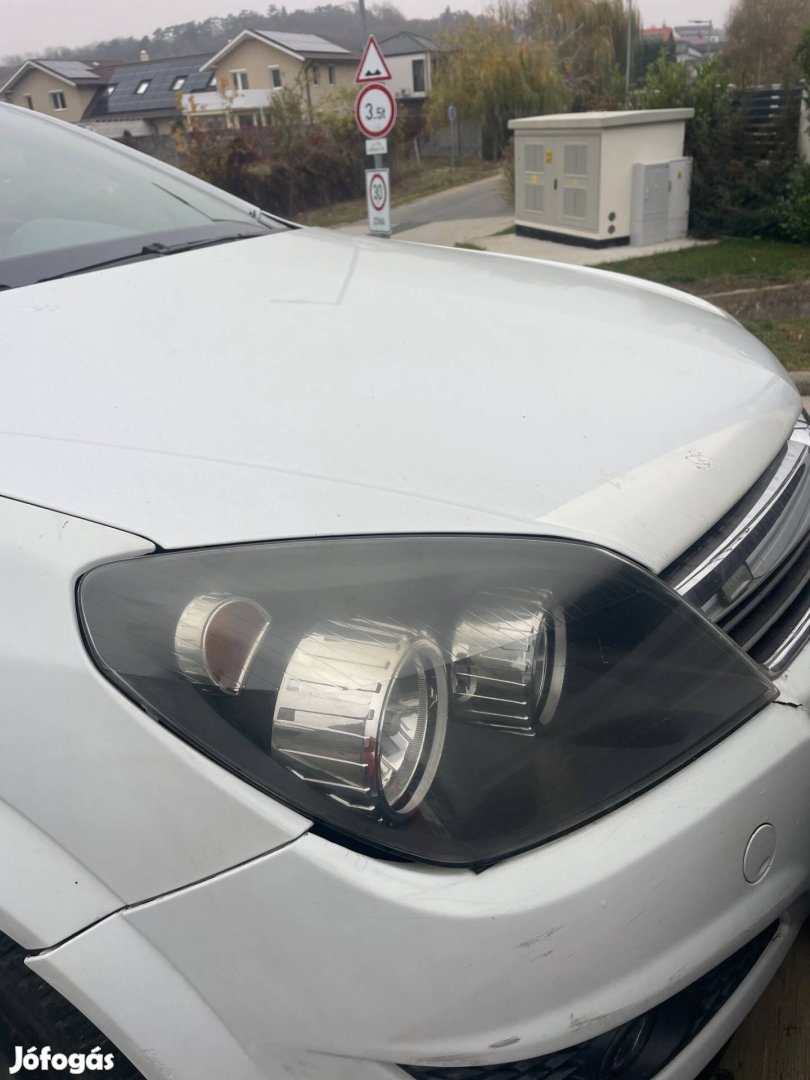 Opel astra h motorháztető eladó