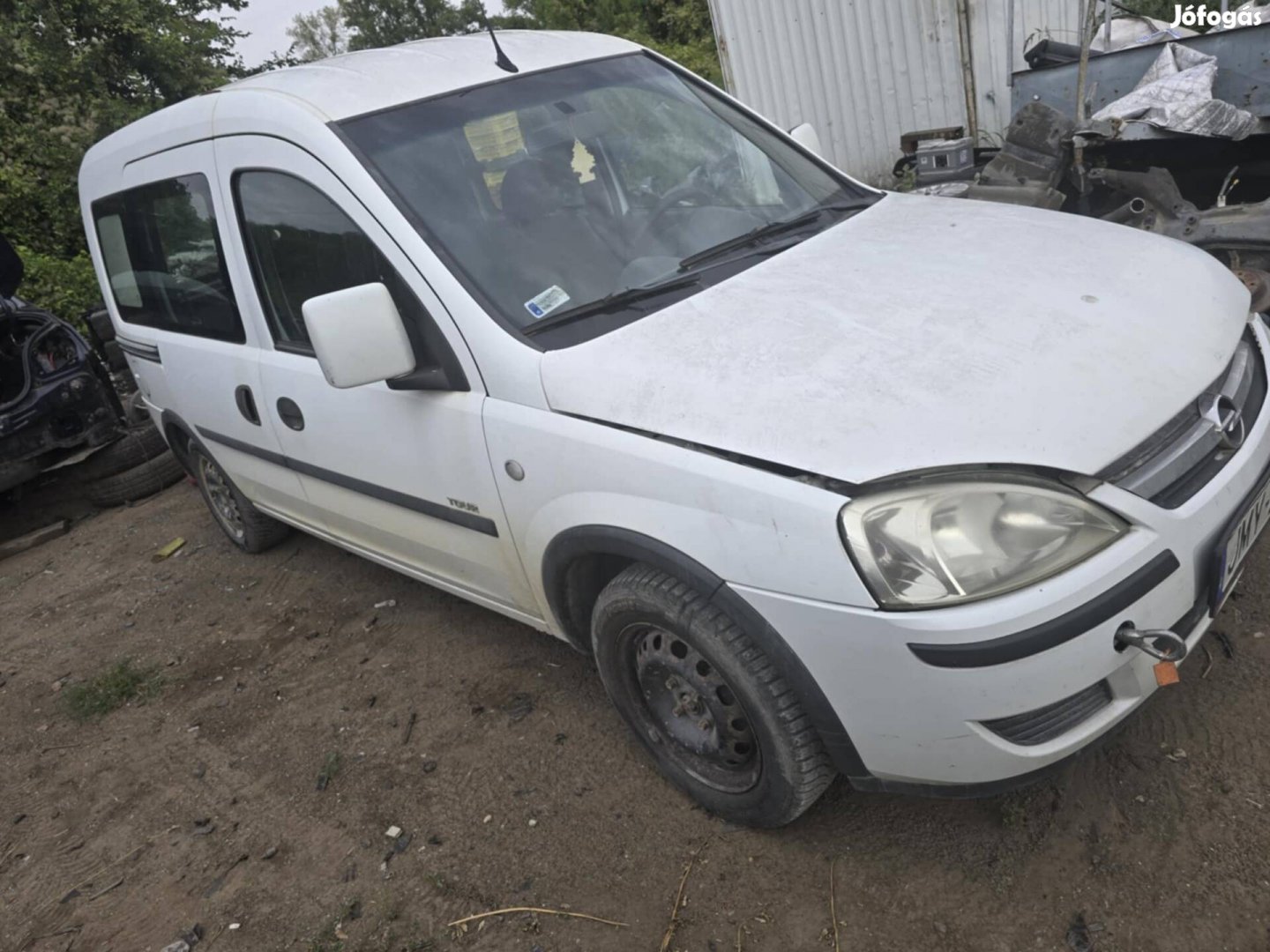 Opel combo 1.3 cdti bontott alkatrészei 