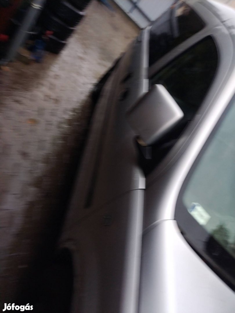 Opel combo 1.3 cdti bontott alkatrészei 