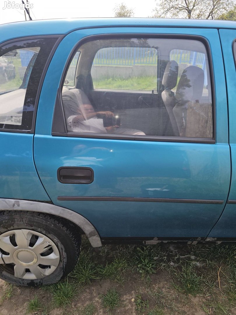 Opel corsa B hátsó ajtó 13000  