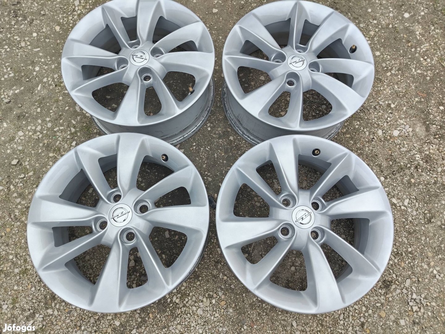 Opel corsa D, E 4x100 15" Et 39 