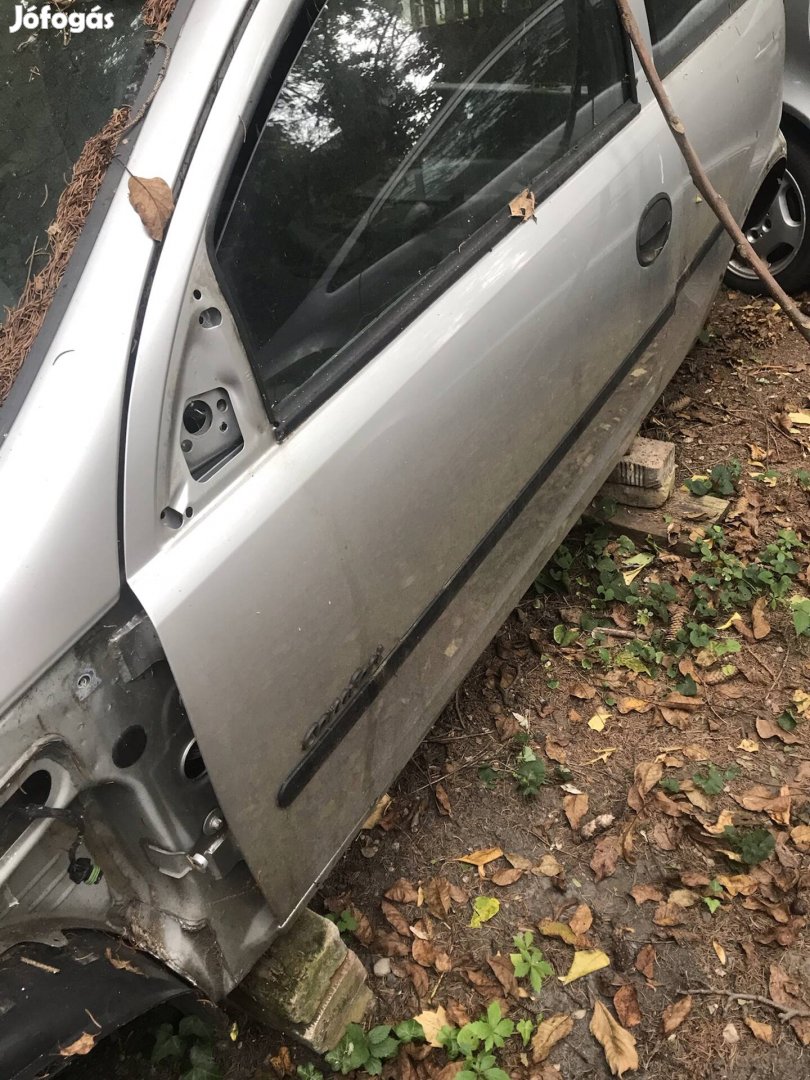 Opel corsa c 1,0 alkatrészek