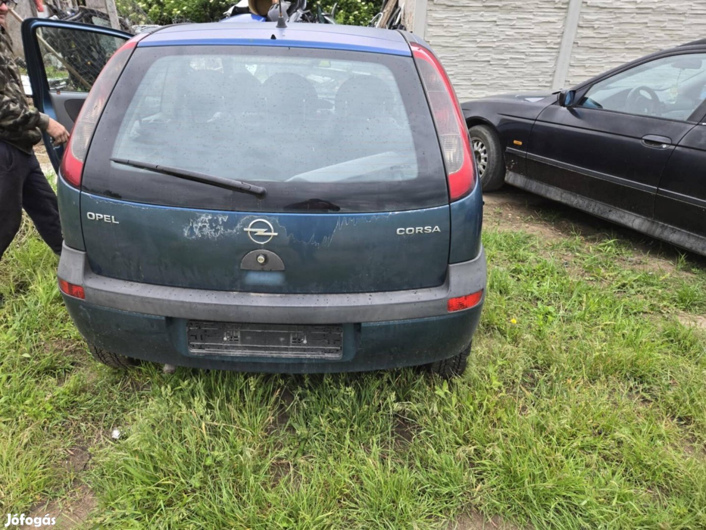 Opel corsa c 1.0 minden alkatrésze 