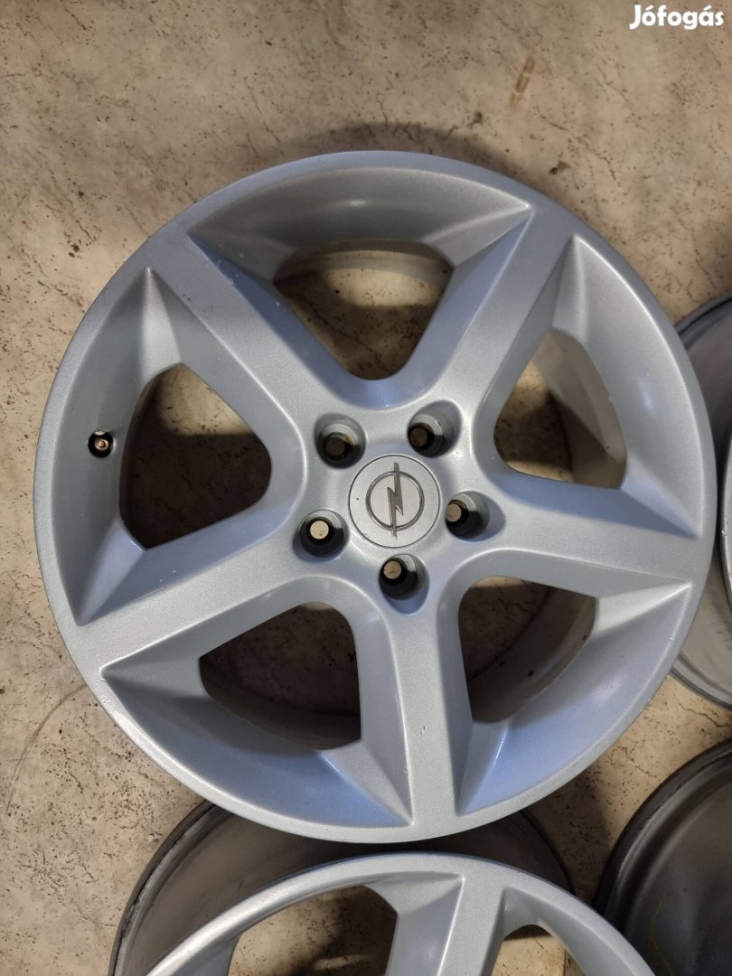 Opel gyári 17"-os 5x110es alufelni szett