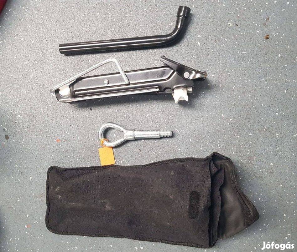 Opel gyári kerékkulcs, vonószem, emelő szett eladó