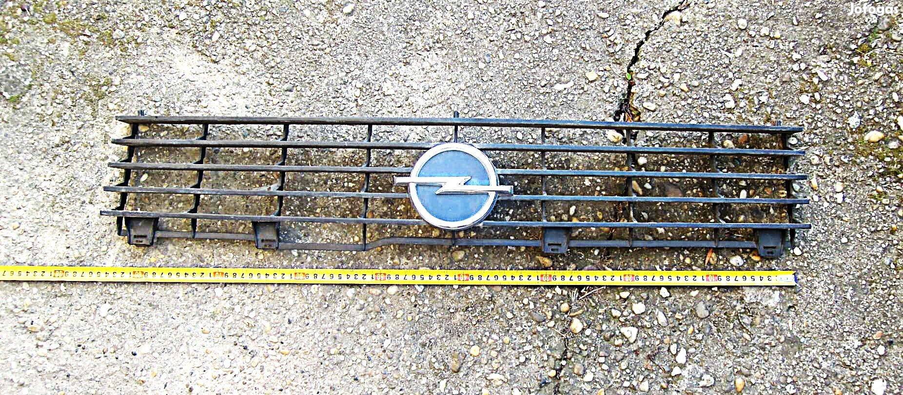 Opel hűtőrács