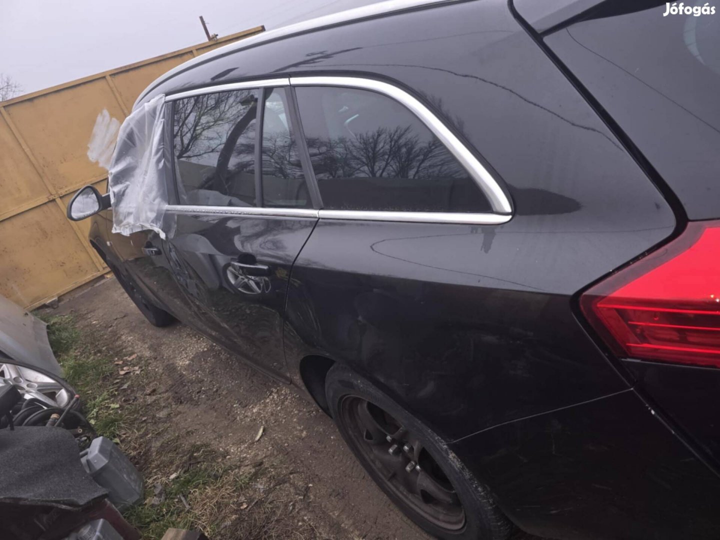 Opel insignia 2.0 Cdti bontott alkatrészei 