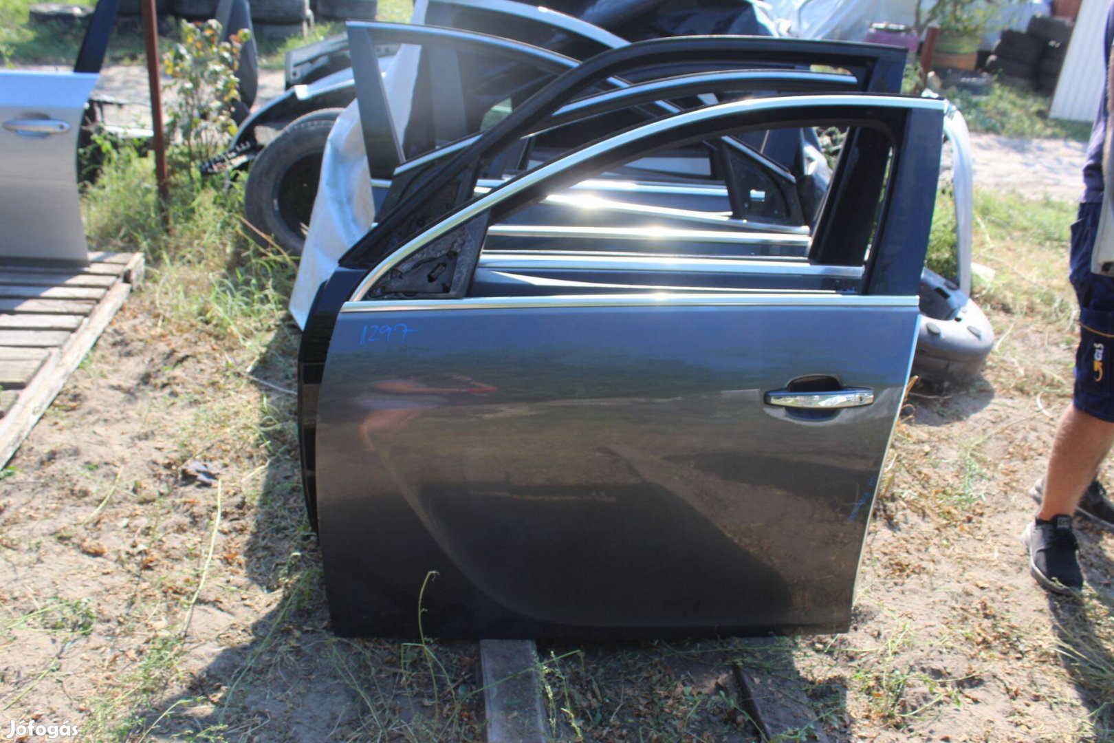 Opel insignia A bal első ajtó komplett(1297.)