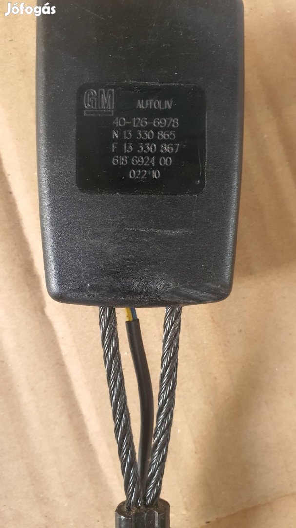Opel j Astra első 